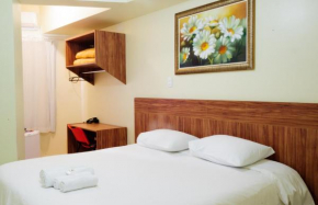 Гостиница Caravelle Hotel  Гуаньяйнс